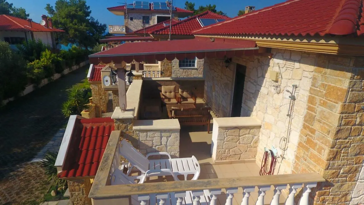 Villa Argo 2 - Beachfront, Big Gardens, Location! Pefkochori 0*,  Greece