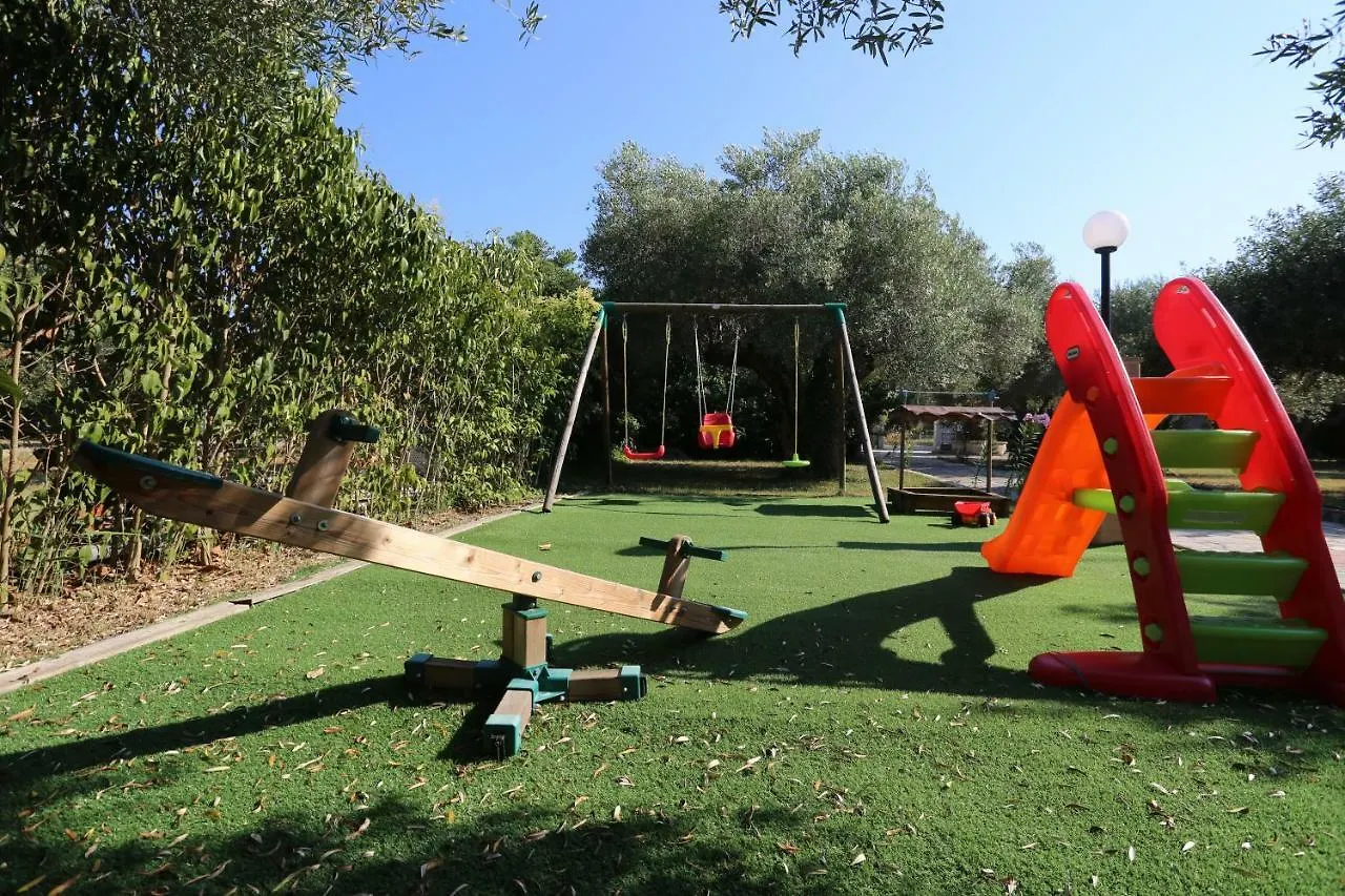 Villa Argo 2 - Beachfront, Big Gardens, Location! Pefkochori