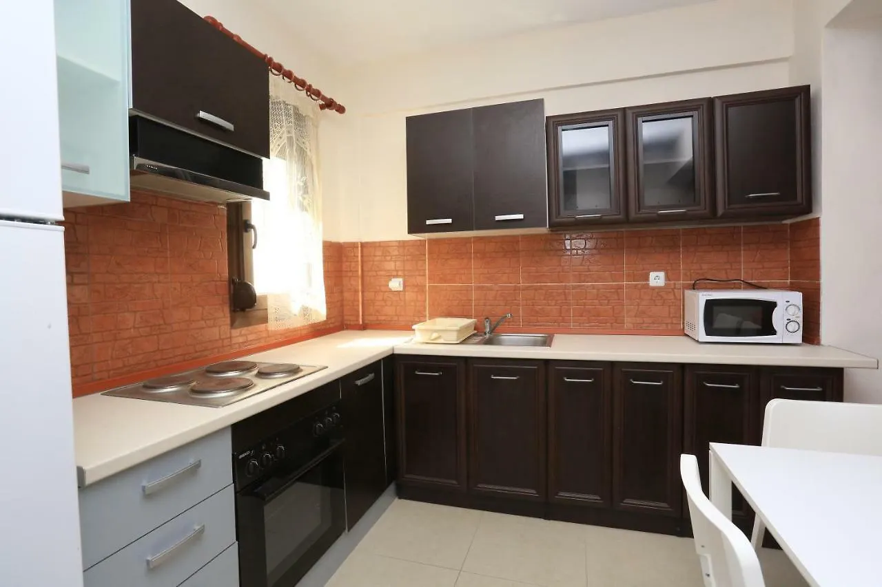 Villa Argo 2 - Beachfront, Big Gardens, Location! Pefkochori