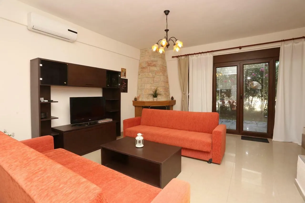 Villa Argo 2 - Beachfront, Big Gardens, Location! Pefkochori 0*,  Greece