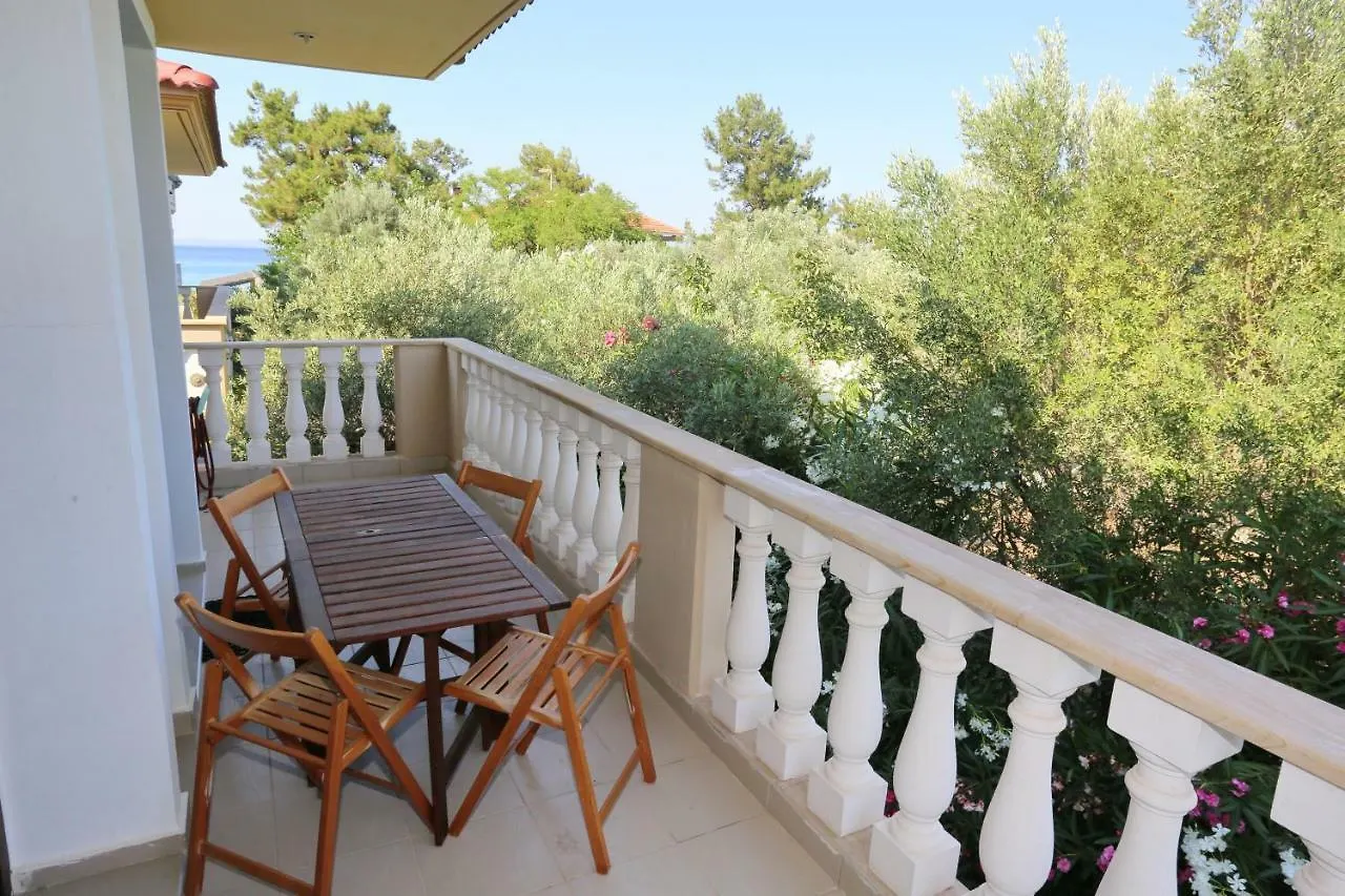 Villa Argo 2 - Beachfront, Big Gardens, Location! Pefkochori