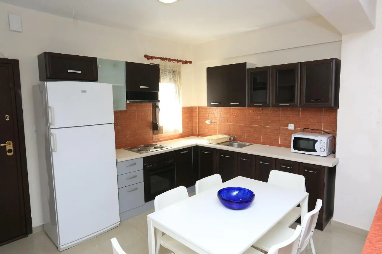 Villa Argo 2 - Beachfront, Big Gardens, Location! Pefkochori